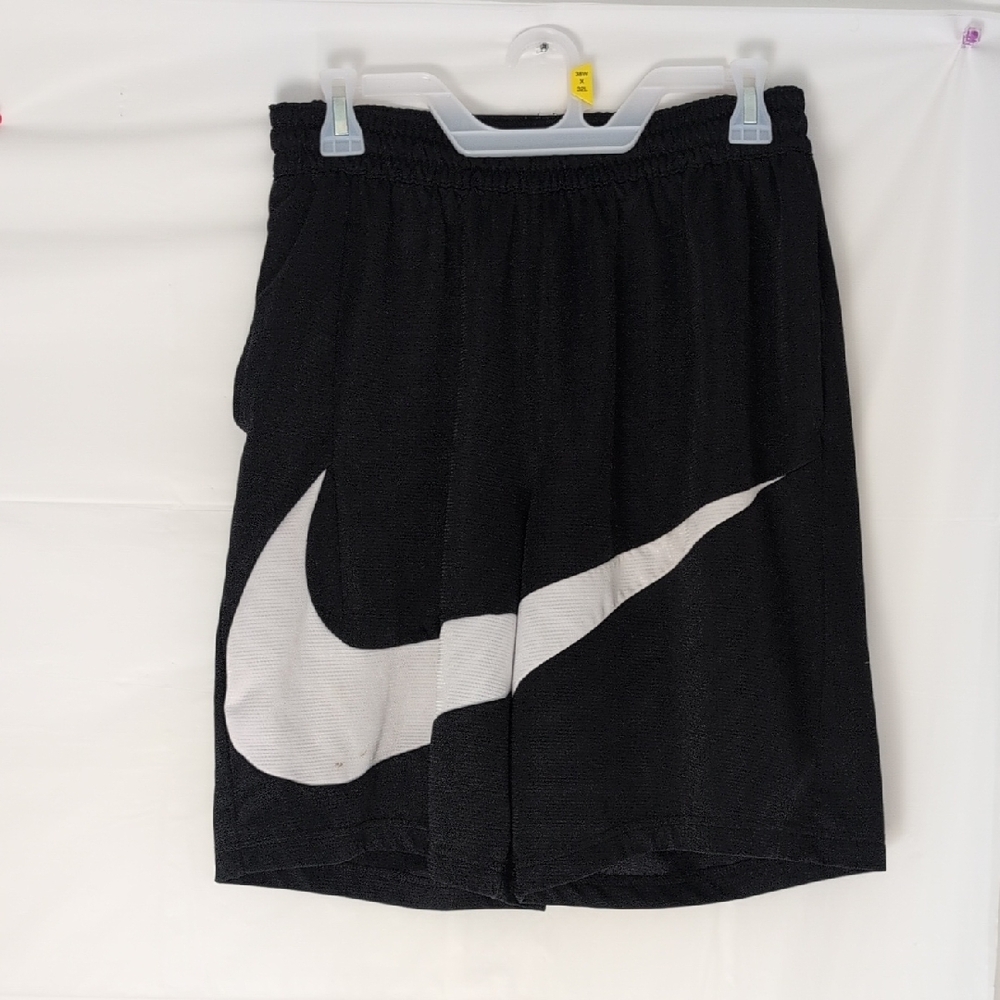 Nike Athletic Shorts with White With Nike Logo on It. SZ M